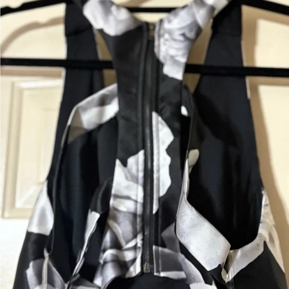 Black and Gray Floral Dress - Picture 7 of 9